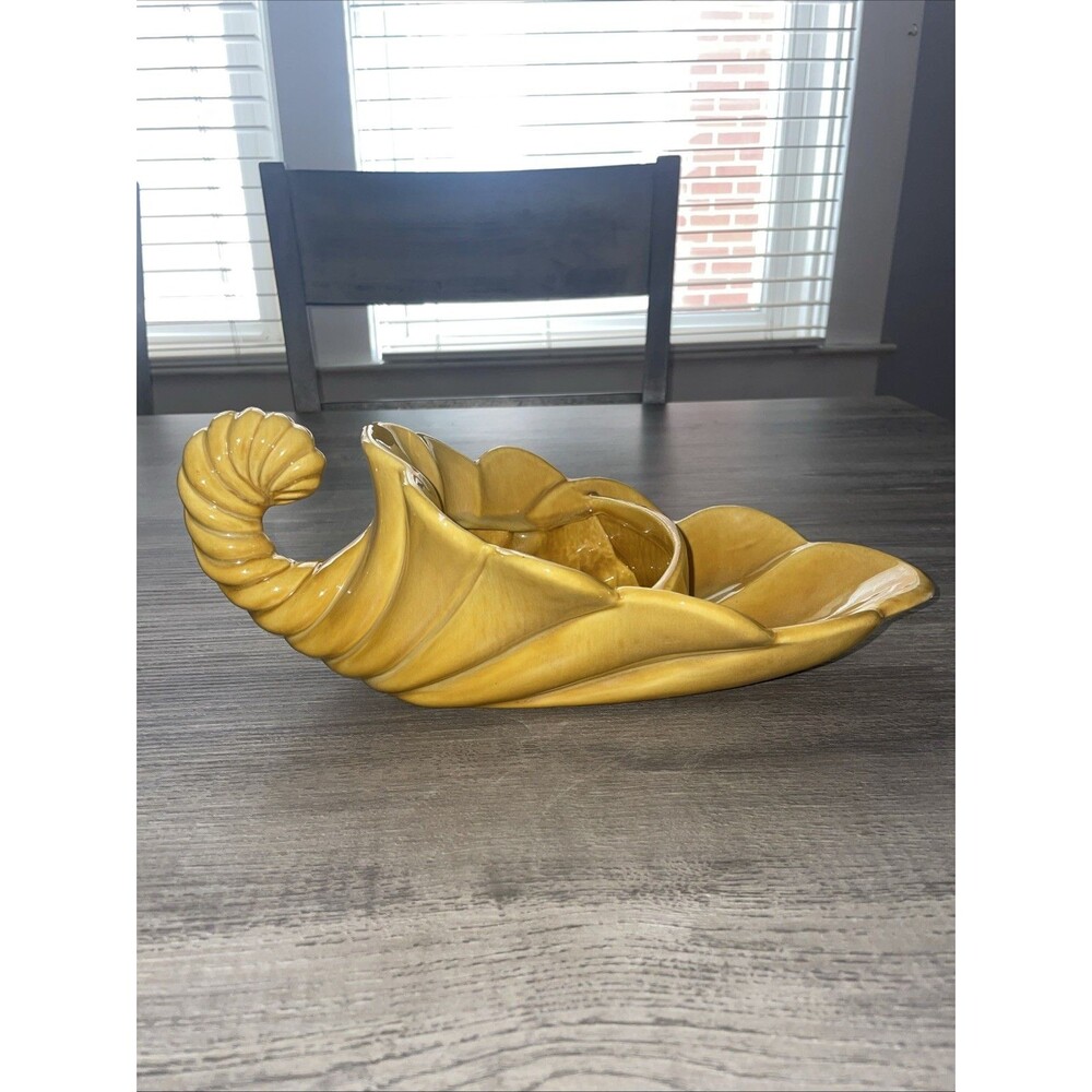 Vintage Haeger Cornucopia Centerpiece Golden Amber Yellow Horn of Plenty Decor